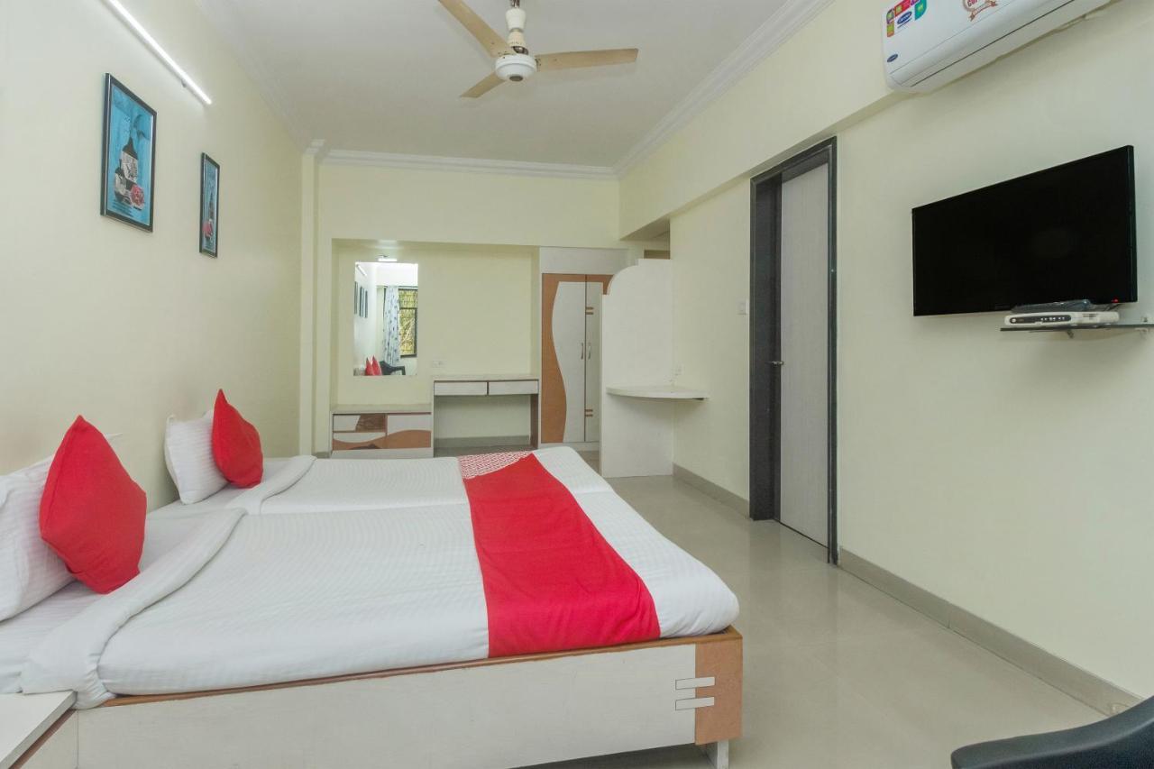 Flagship 4387 Hotel Theem Plaaza Nashik Dış mekan fotoğraf