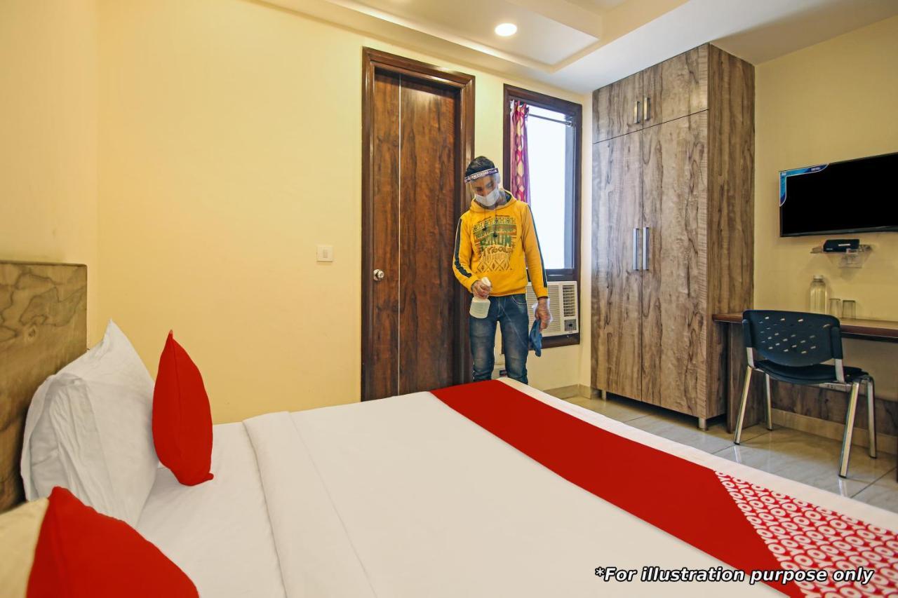 Flagship 4387 Hotel Theem Plaaza Nashik Dış mekan fotoğraf